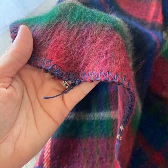 Vintage Ralph Lauren Plaid Blanket Throw Scarf 100% Acrylic - Picture 10 of 10